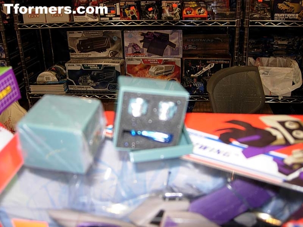 Botcon 2011 Dealers Room  (327 of 359)